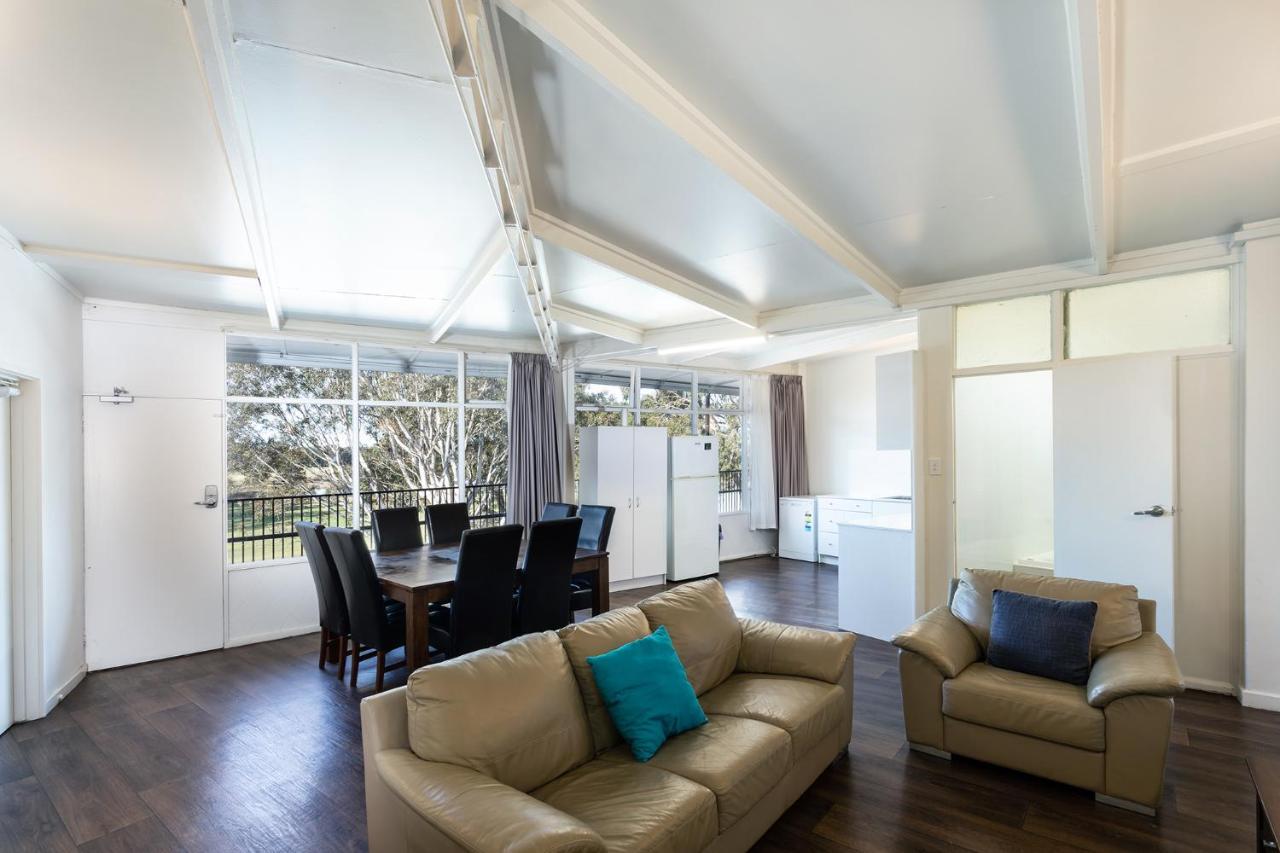 Rivers Apartments Motel Sale Gippsland ภายนอก รูปภาพ