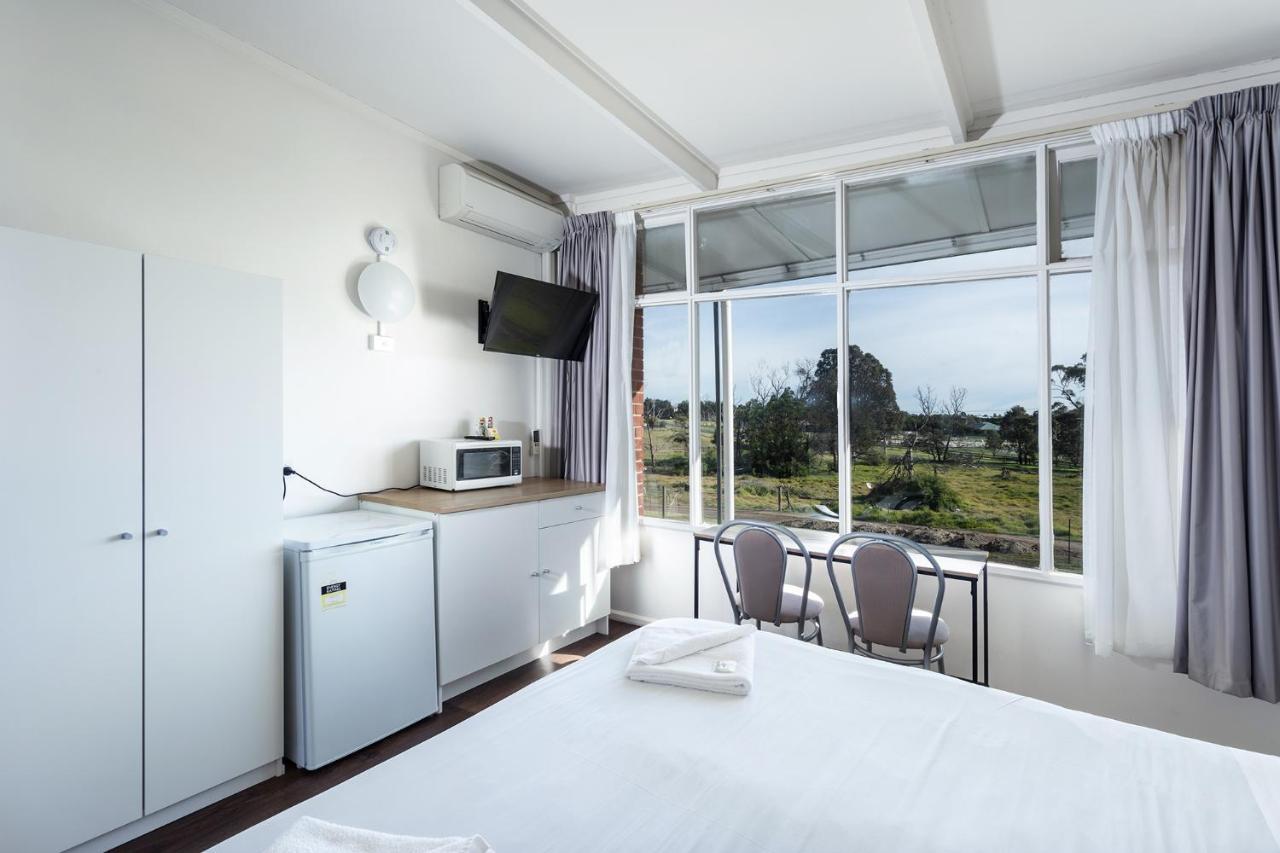 Rivers Apartments Motel Sale Gippsland ภายนอก รูปภาพ