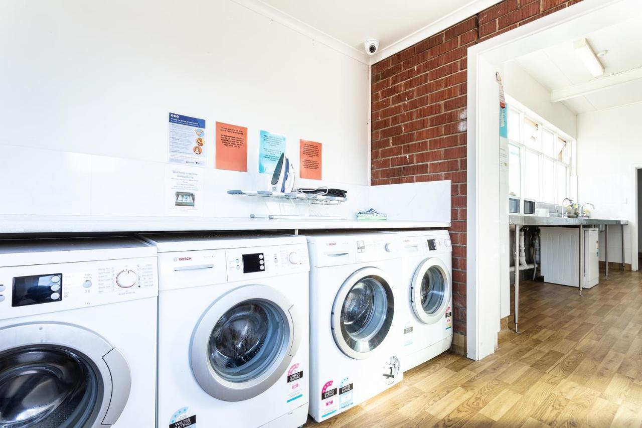 Rivers Apartments Motel Sale Gippsland ภายนอก รูปภาพ