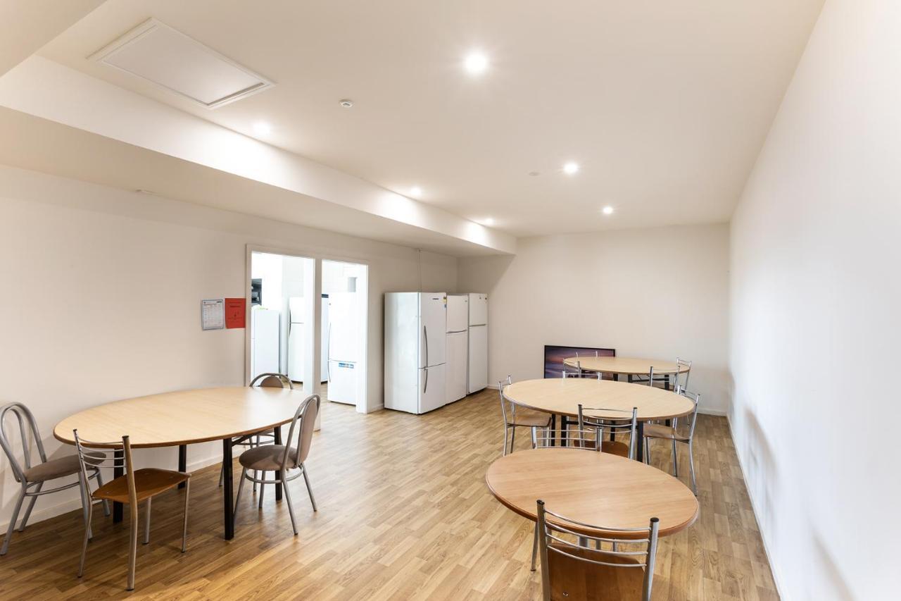 Rivers Apartments Motel Sale Gippsland ภายนอก รูปภาพ