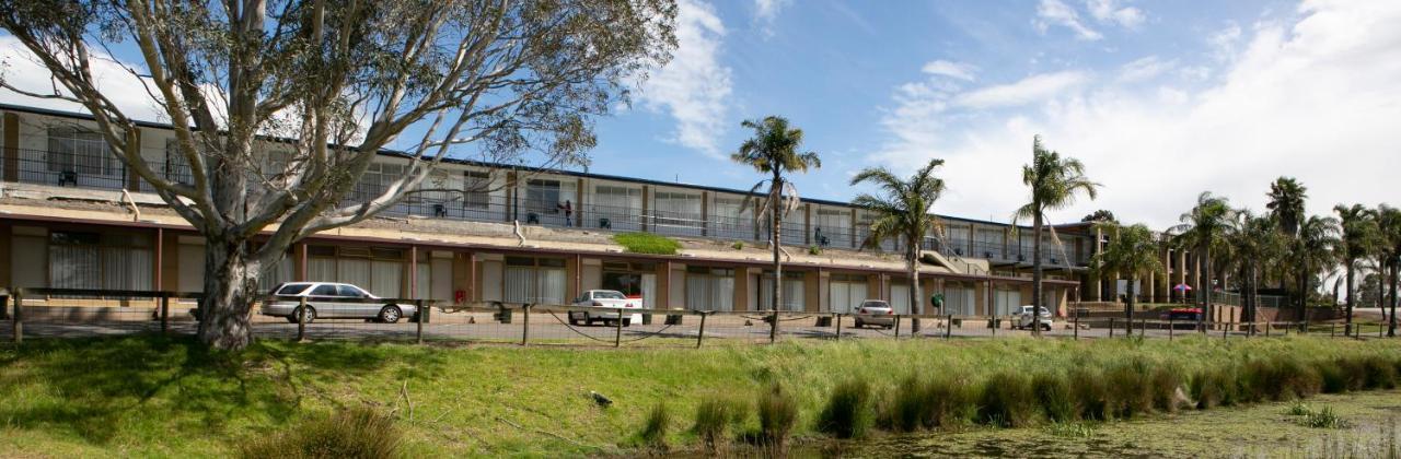 Rivers Apartments Motel Sale Gippsland ภายนอก รูปภาพ